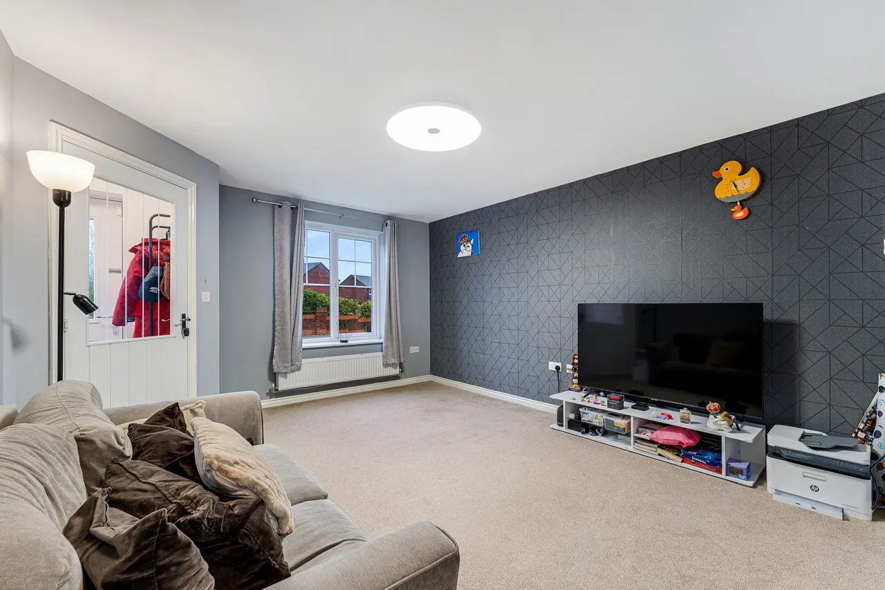Farm Croft Drive, Golborne, Warrington, Warrington, WA3 3YJ, photo 3