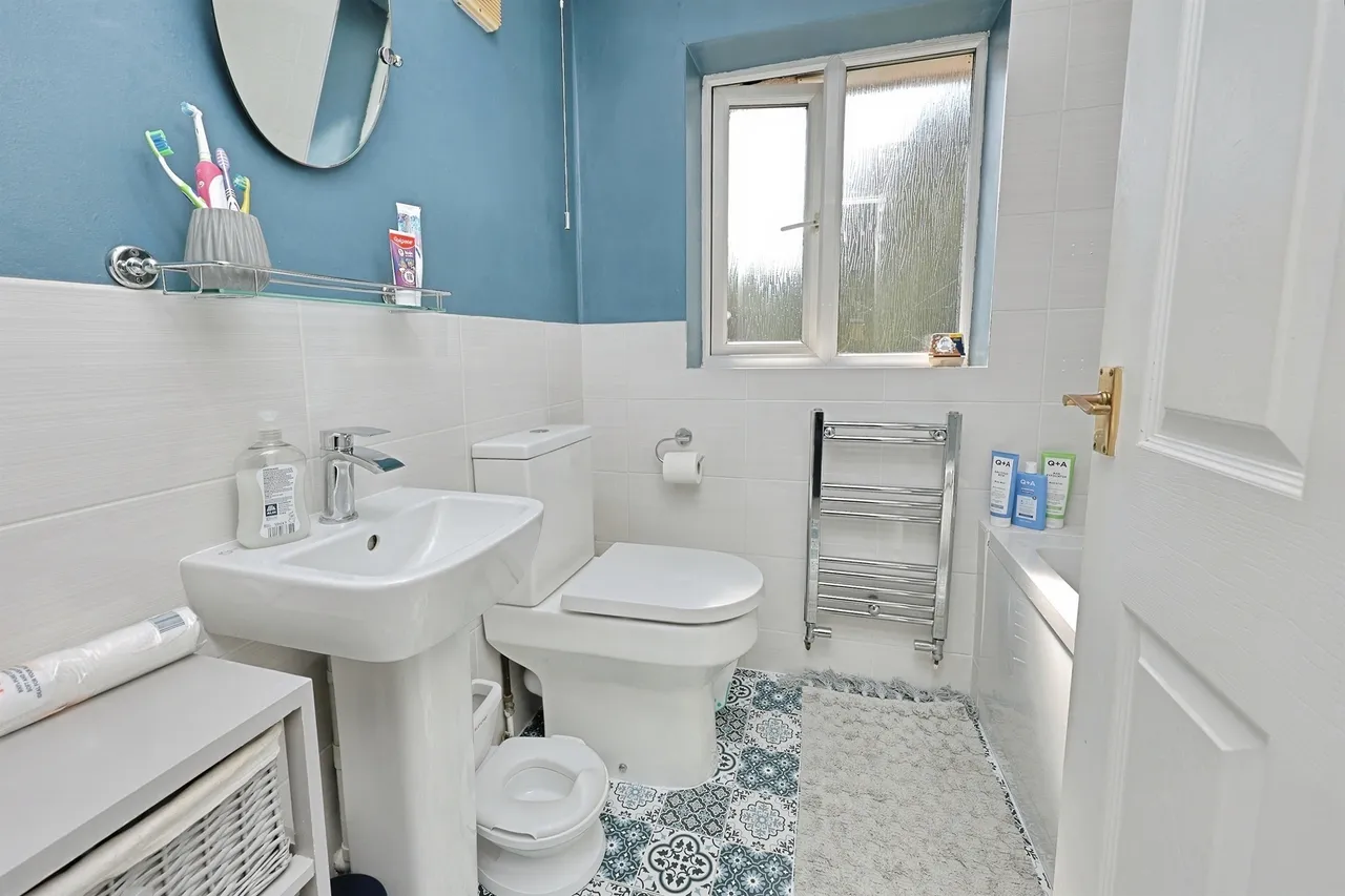 Hawthorn Drive, Scarning, NR19, photo 12
