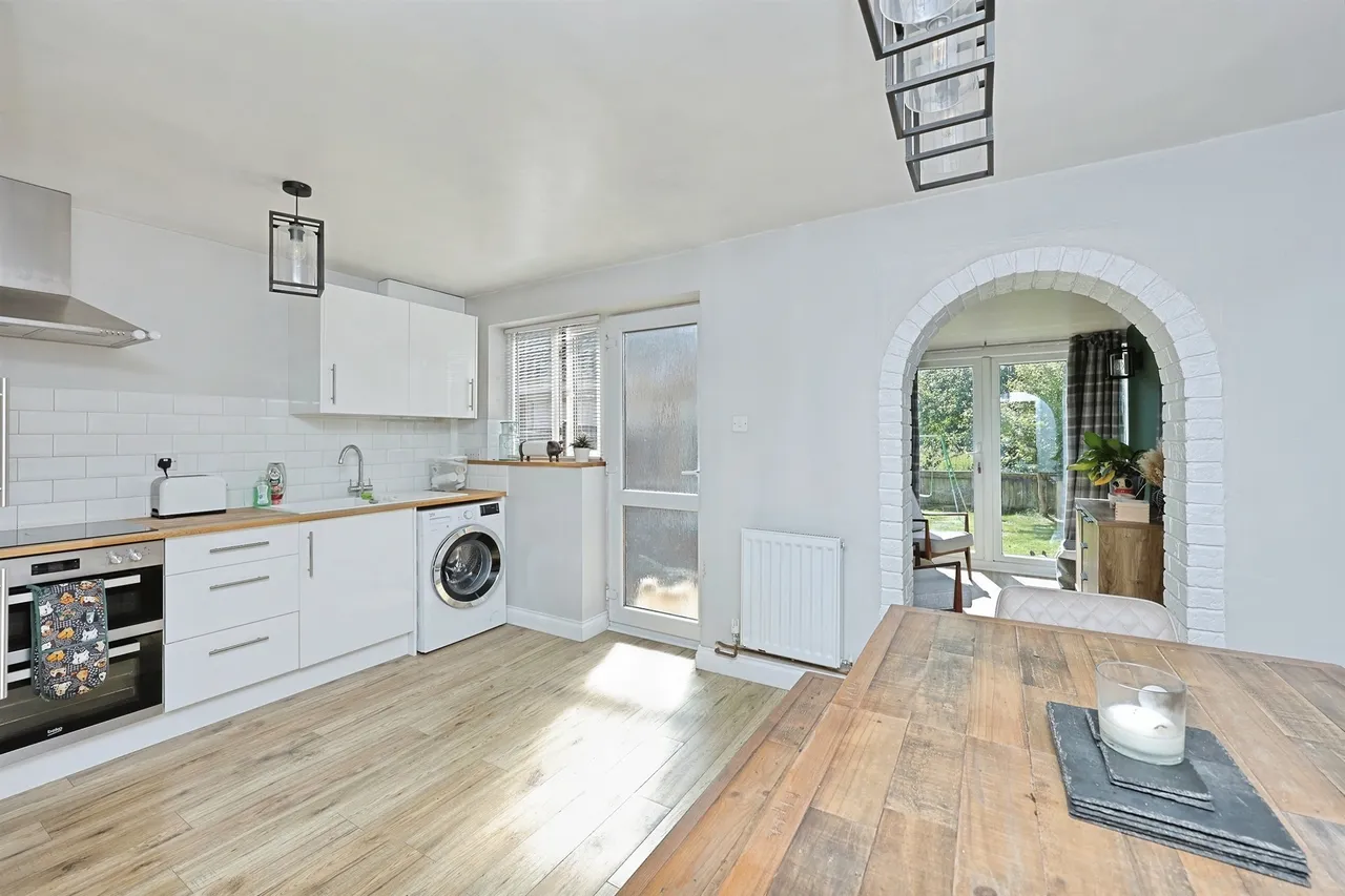 Hawthorn Drive, Scarning, NR19, photo 5