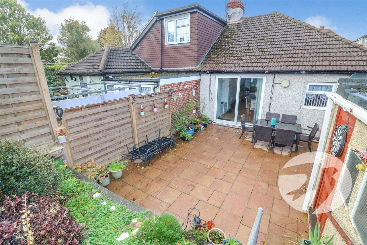 Carlton Road, DA8, photo 16