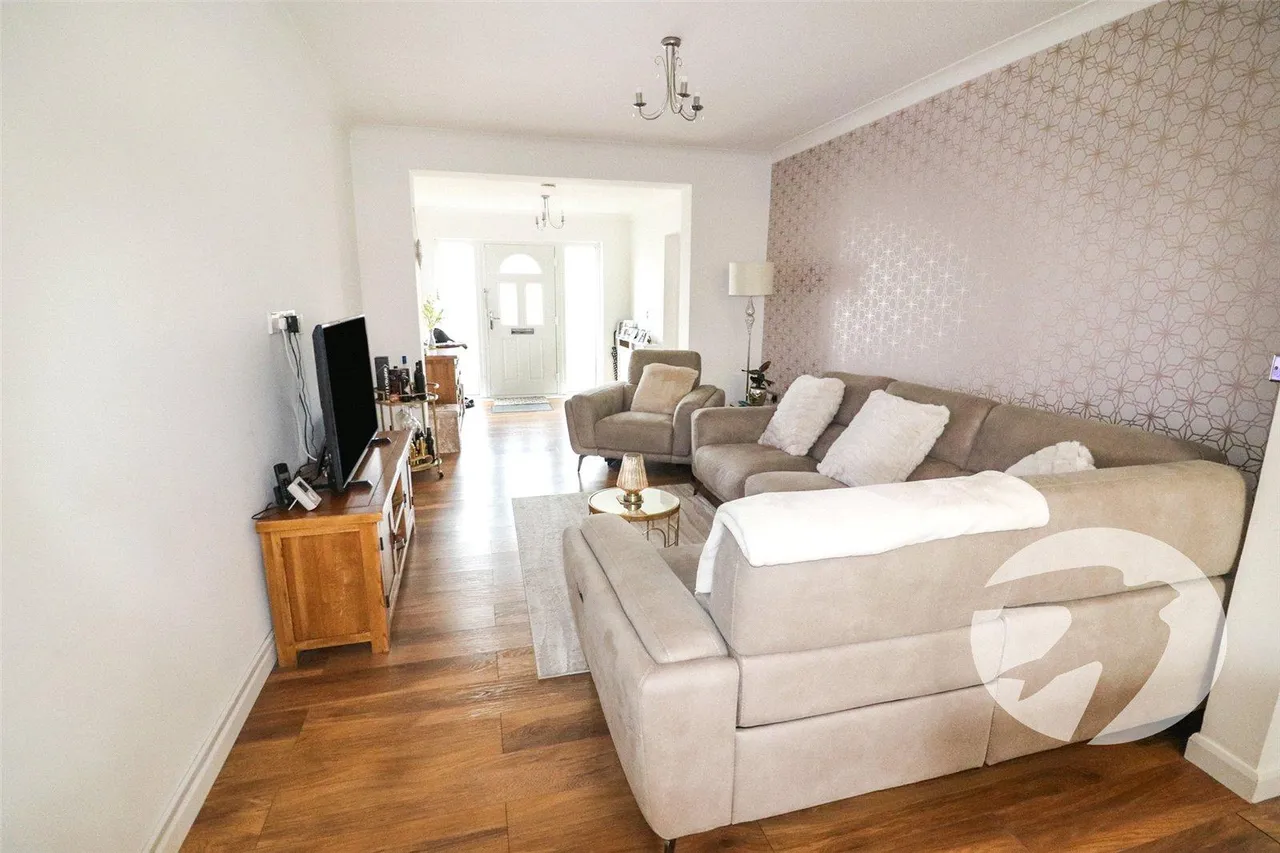 Carlton Road, DA8, photo 21