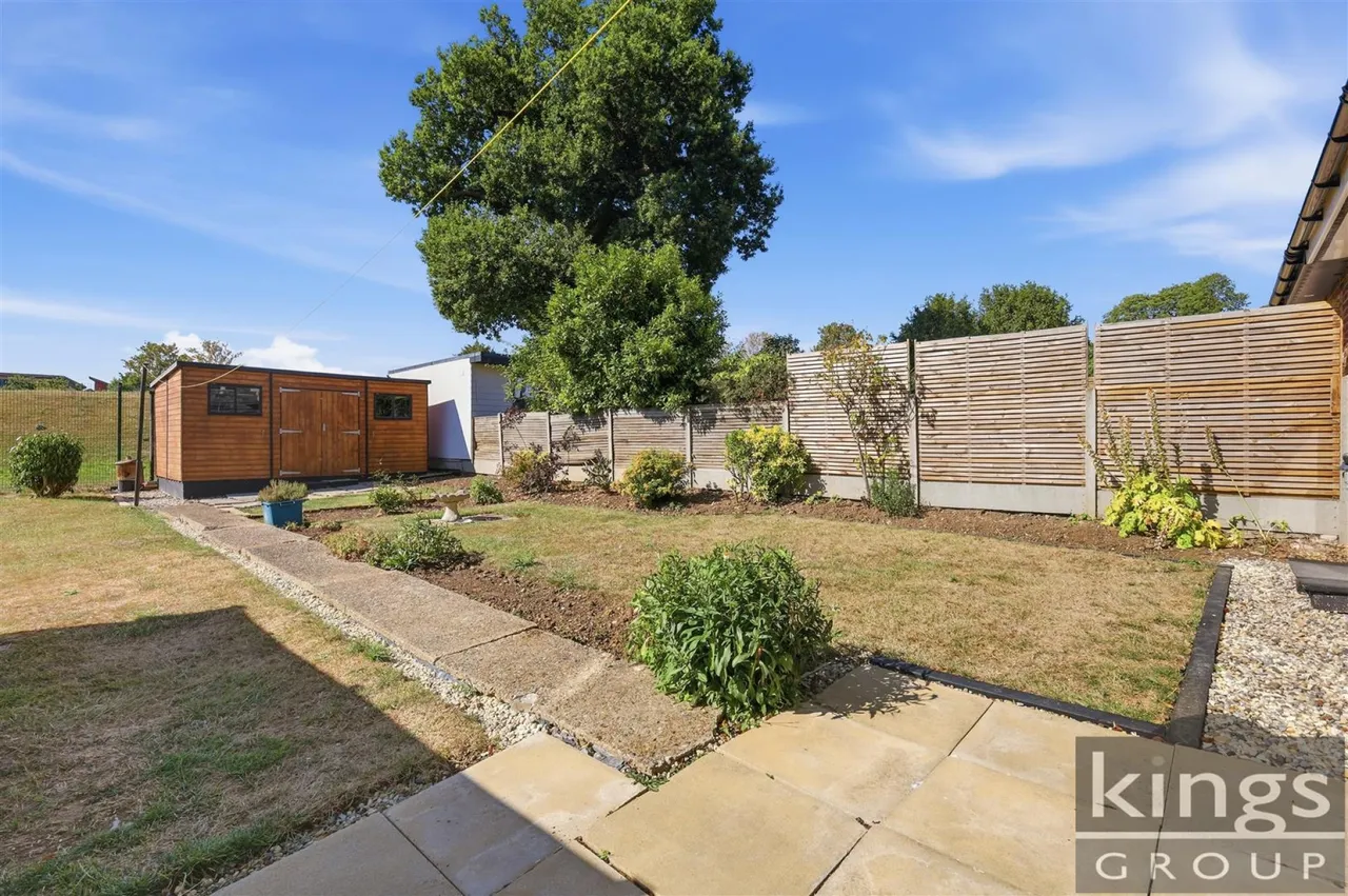 Primrose Path, Cheshunt, photo 21