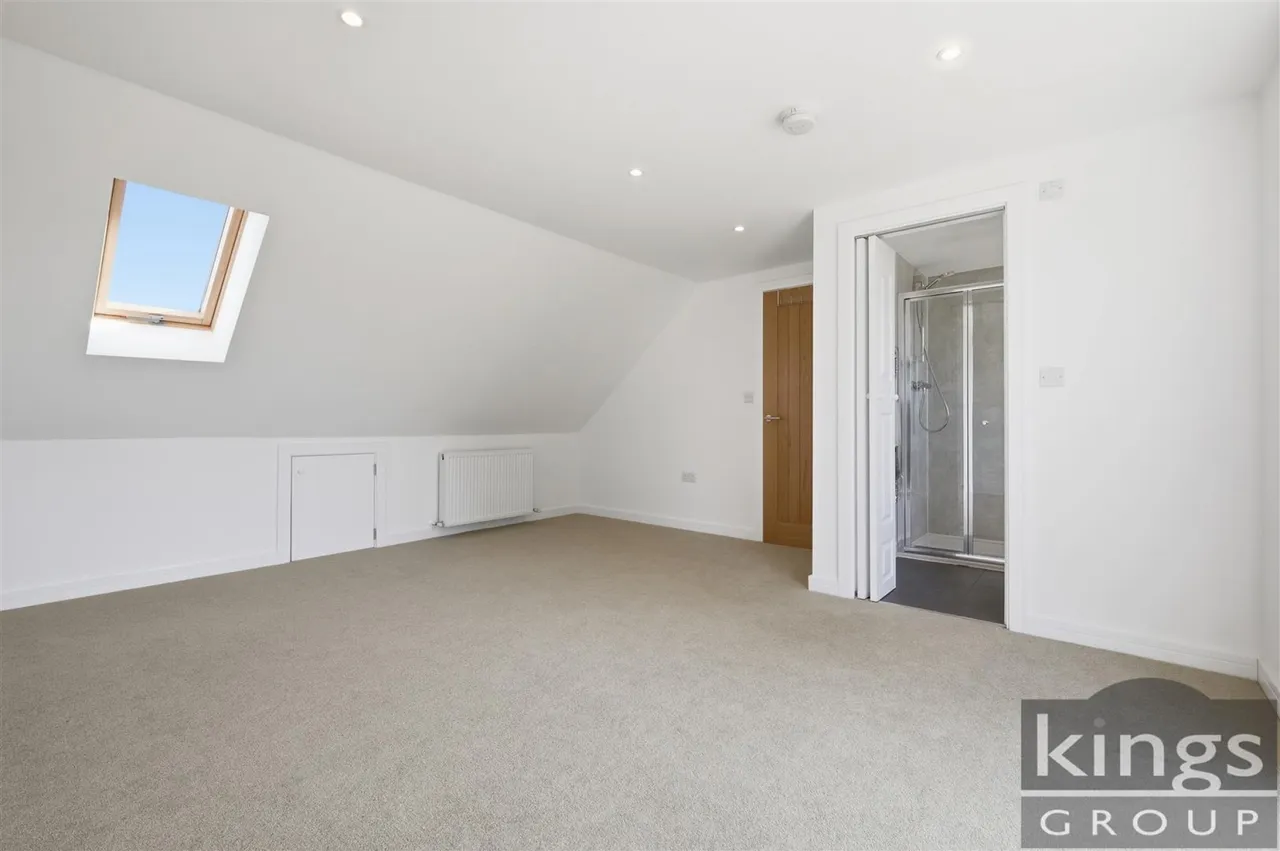 Primrose Path, Cheshunt, photo 13