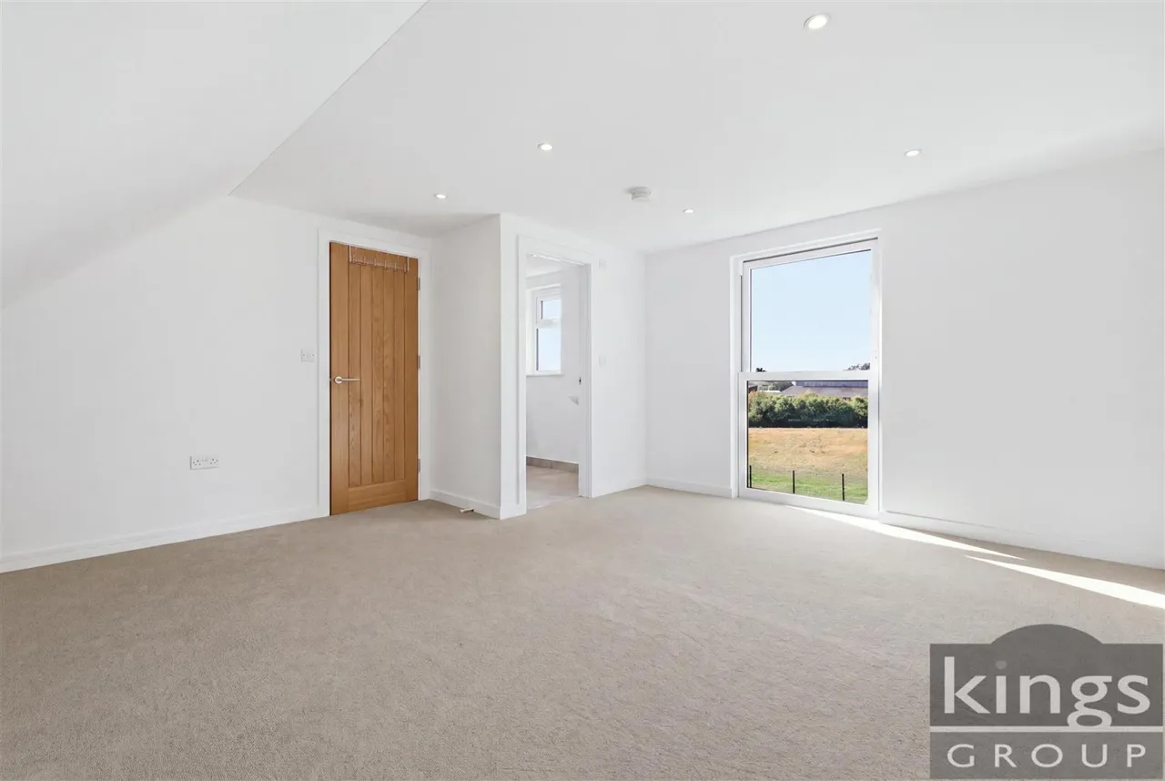 Primrose Path, Cheshunt, photo 12