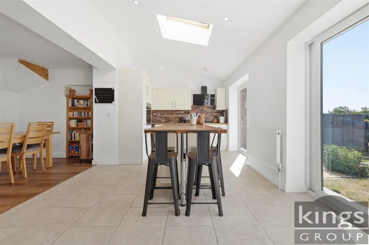 Primrose Path, Cheshunt, photo 7