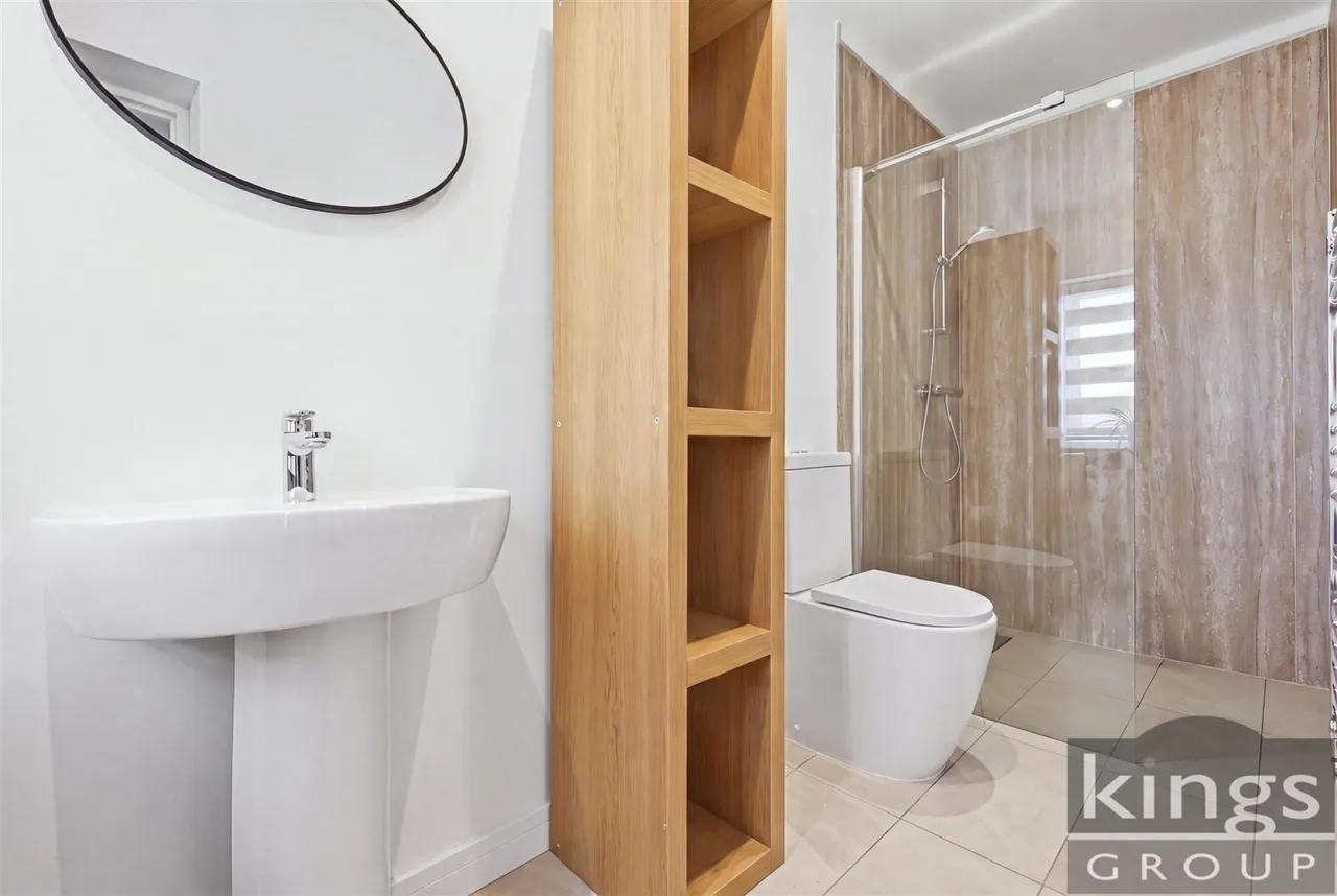Primrose Path, Cheshunt, photo 10