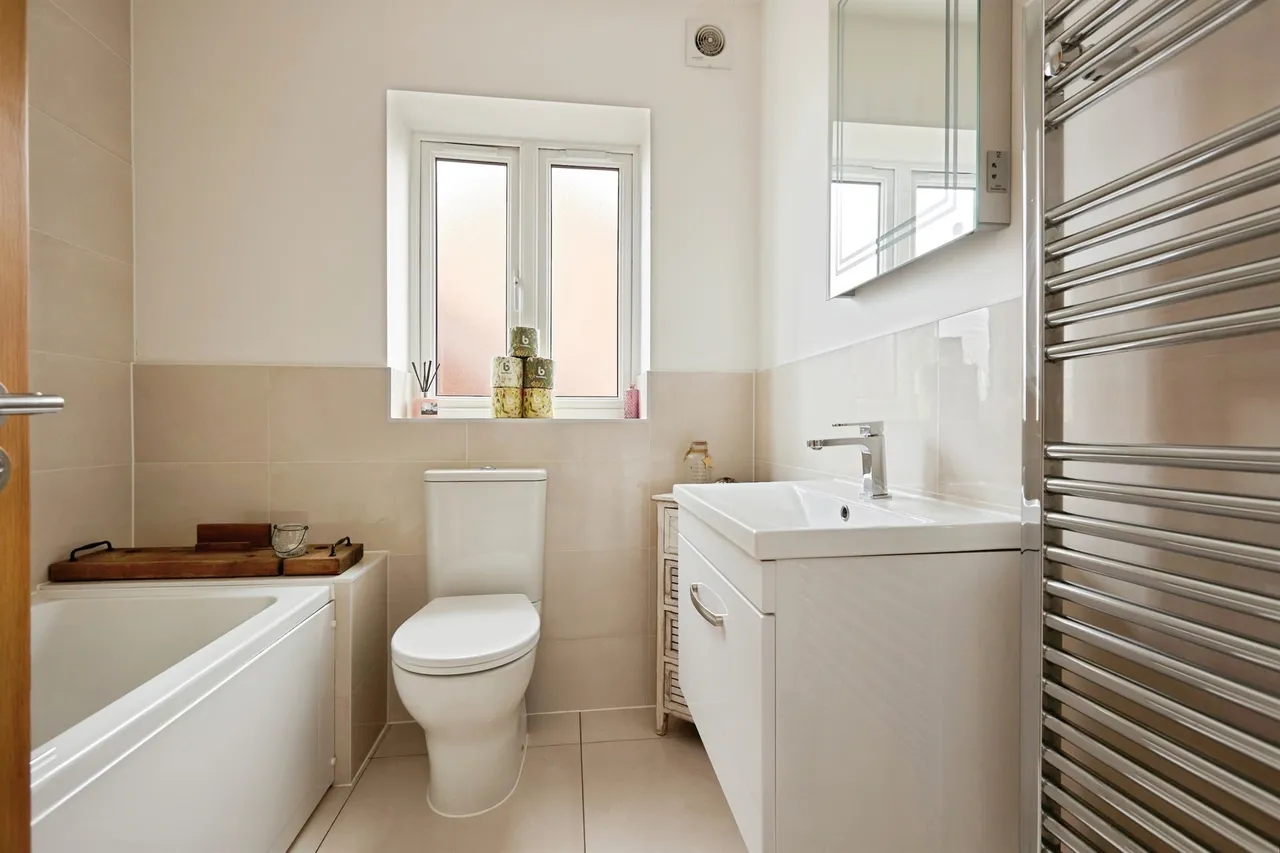Caspars Way, Fordingbridge, SP6, photo 25