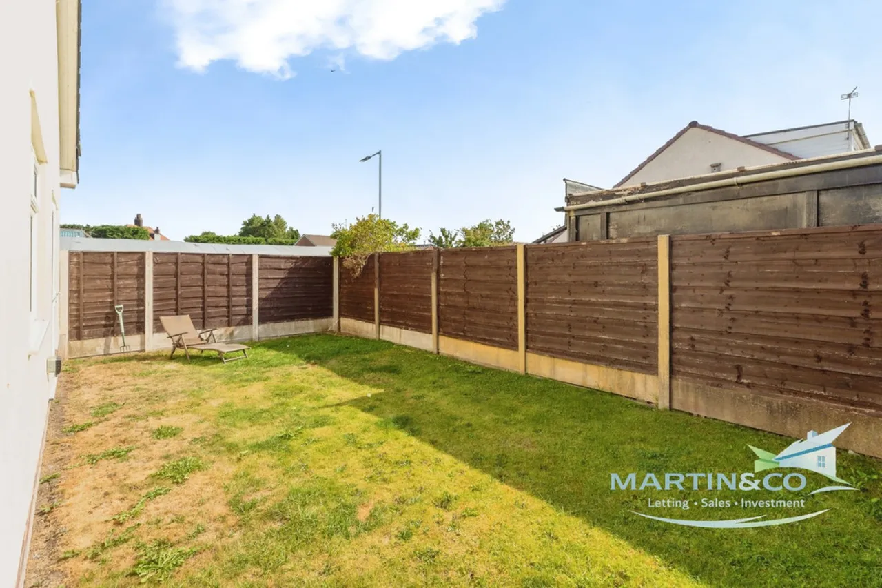Chiltern Drive, Bury, BL8, photo 24