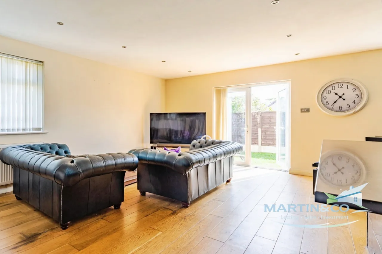 Chiltern Drive, Bury, BL8, photo 7