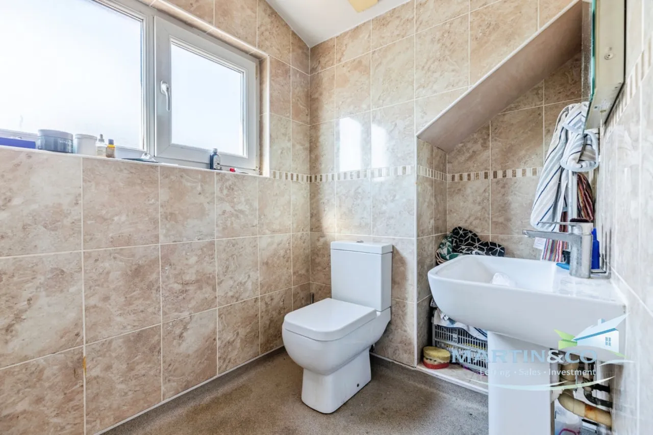 Chiltern Drive, Bury, BL8, photo 21