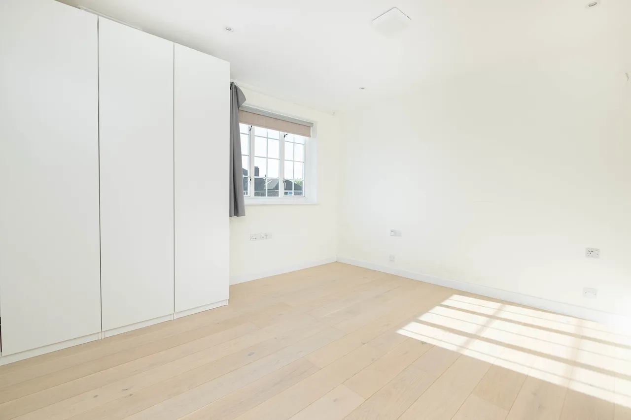 Raymond Road, London, SW19, photo 9