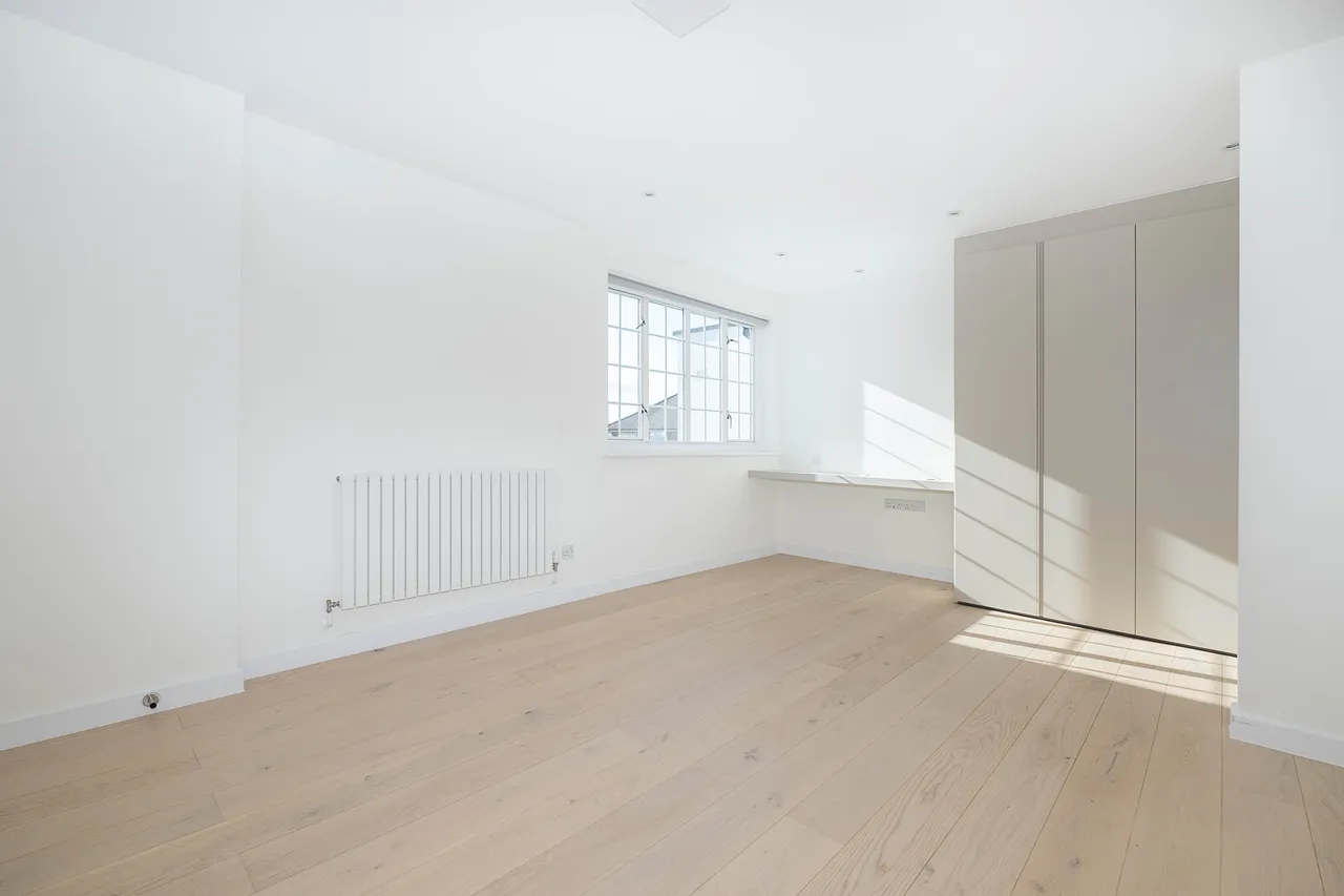 Raymond Road, London, SW19, photo 8