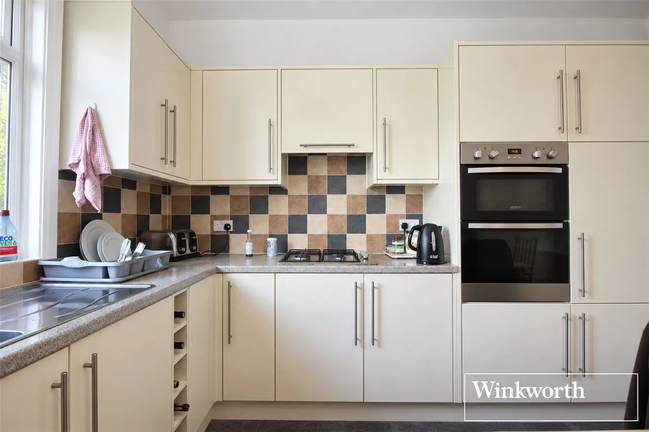 Glenhaven Avenue, Borehamwood, Hertfordshire, WD6, photo 12