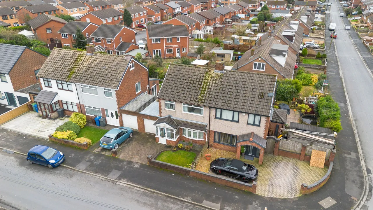Chantry Walk, Ashton-In-Makerfield, Wigan, Wigan, WN4 0LW, photo 18