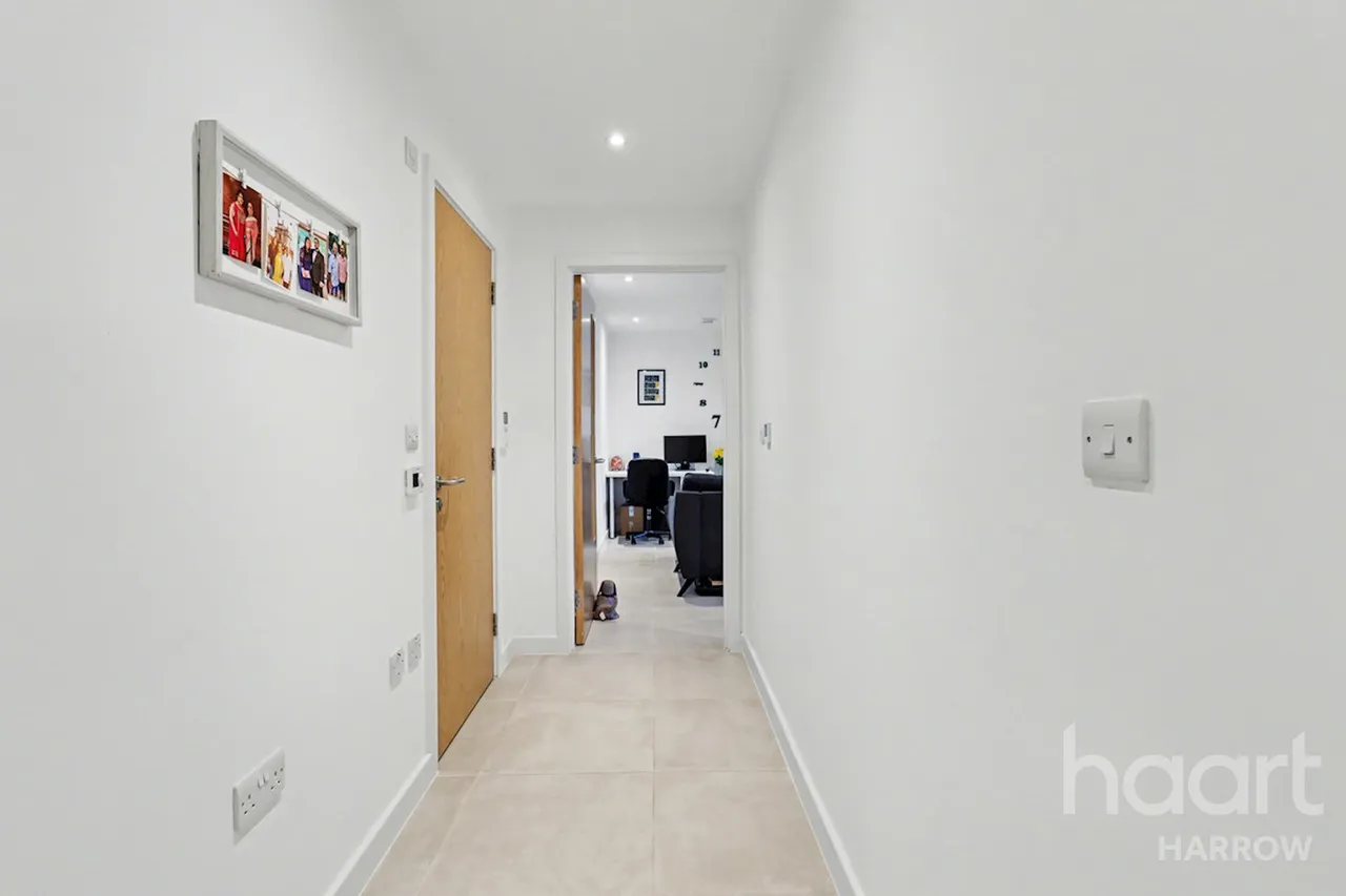 Alexandra Avenue, Rayners Lane, HA2, photo 4