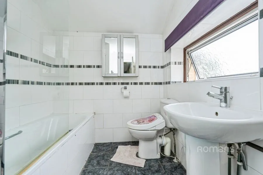 Long Mickle, Sandhurst, GU47, photo 11
