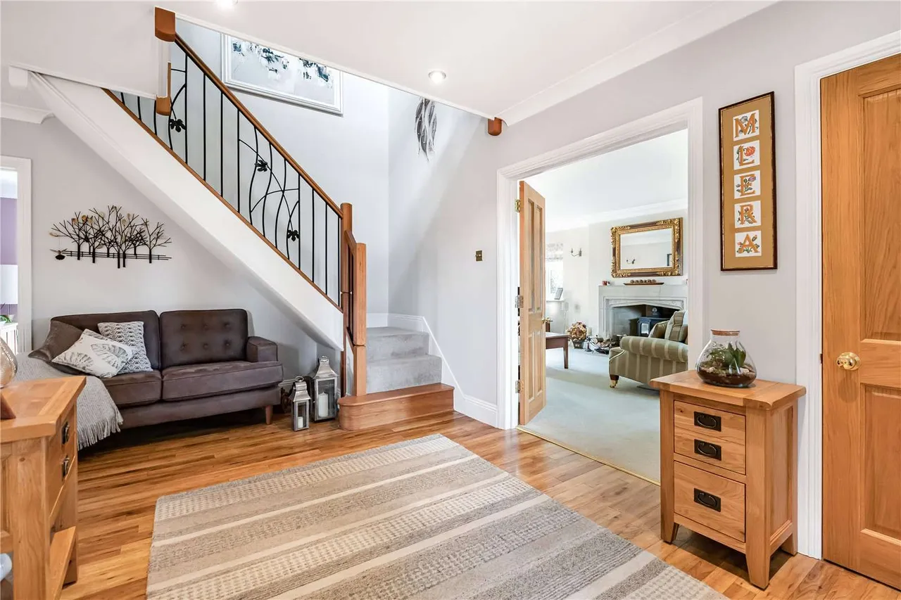 Hogmoor Lane, Hurst, Reading, Berkshire, RG10 0DH, photo 3