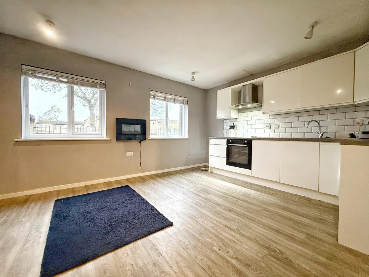 2 bed flat for sale, Pickering Court, Corby, NN18