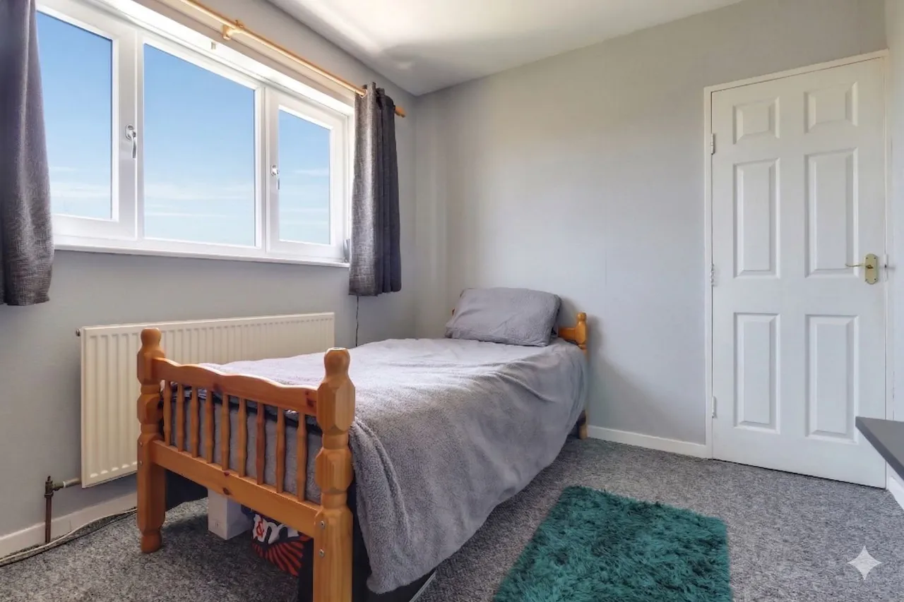 Sides Road, Pontefract, WF8, photo 13