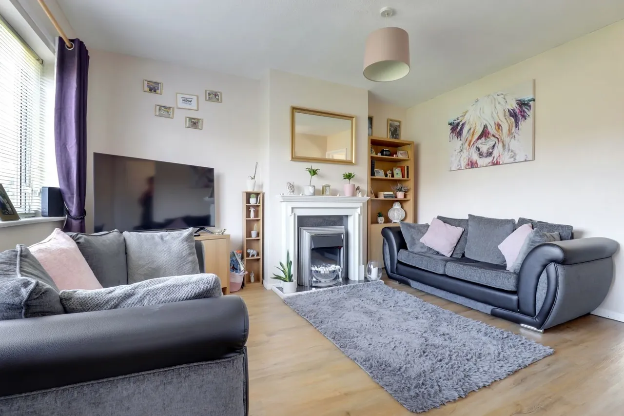 Sides Road, Pontefract, WF8, photo 3