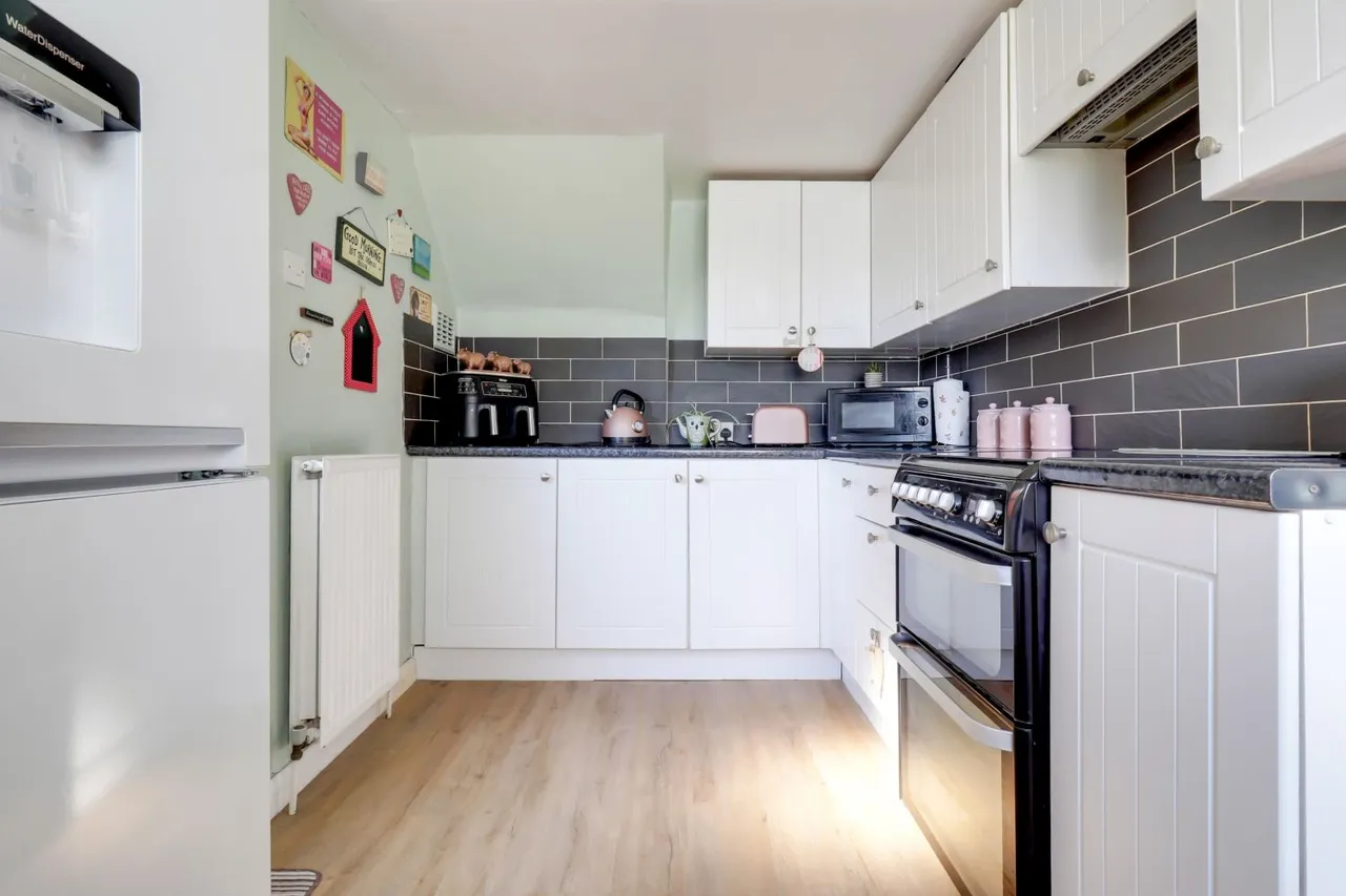 Sides Road, Pontefract, WF8, photo 5