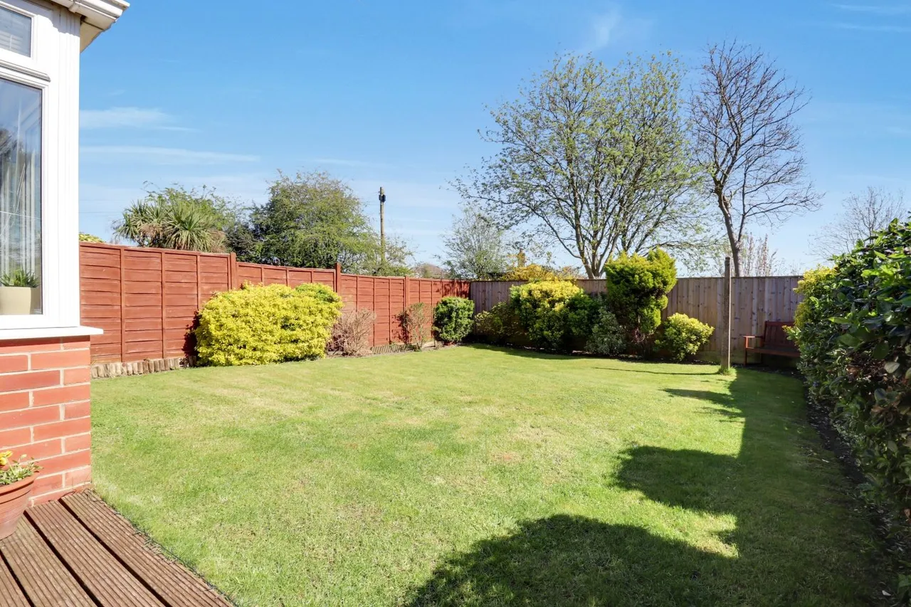 Sides Road, Pontefract, WF8, photo 22