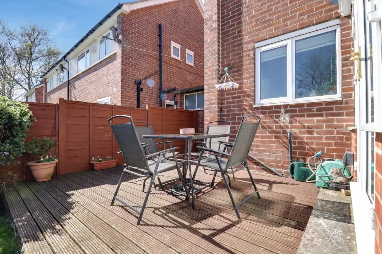 Sides Road, Pontefract, WF8, photo 24