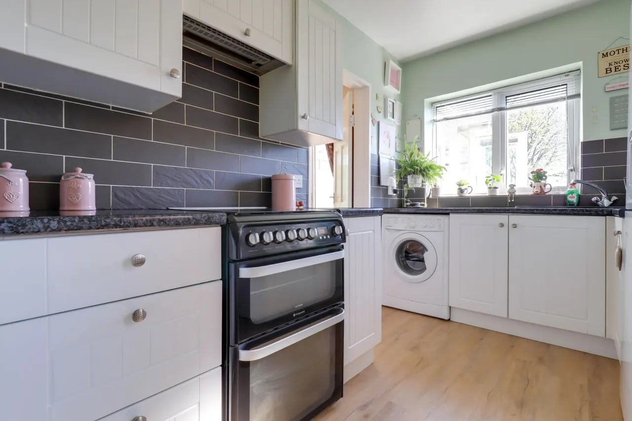 Sides Road, Pontefract, WF8, photo 6