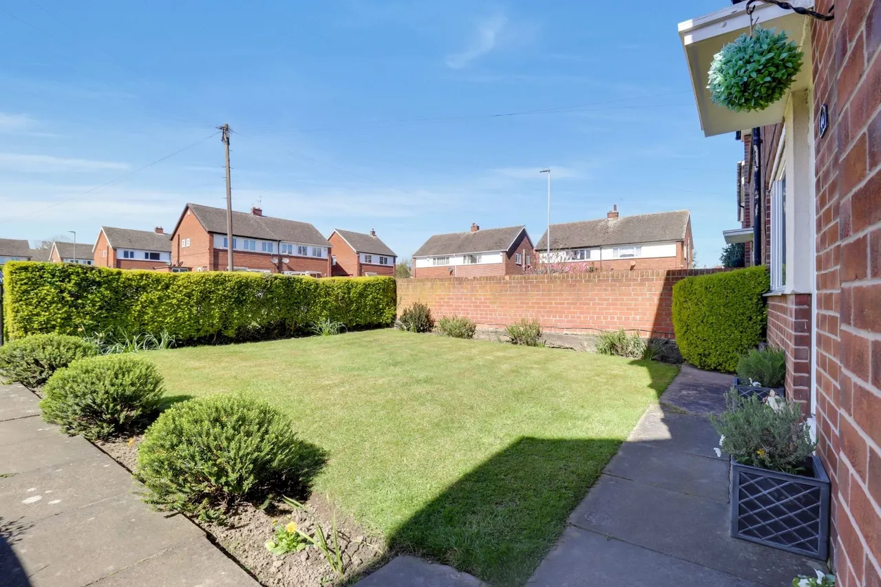 Sides Road, Pontefract, WF8, photo 25