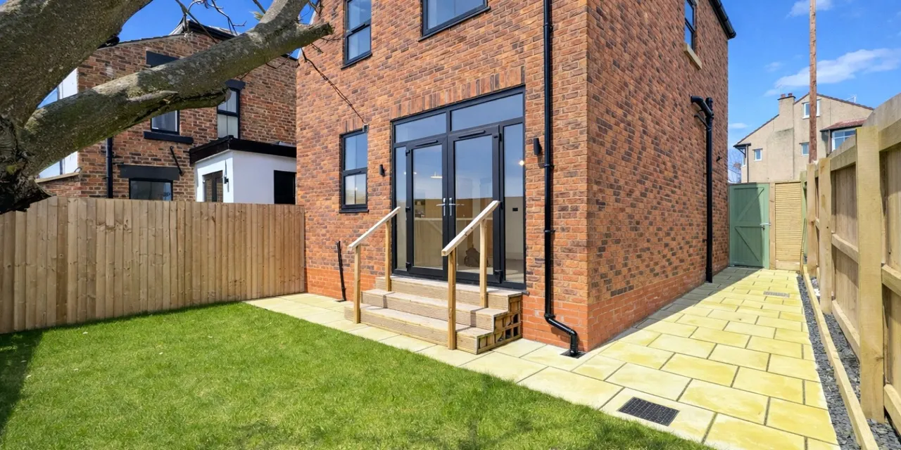 St. Georges Road, Wallasey, CH45, photo 17