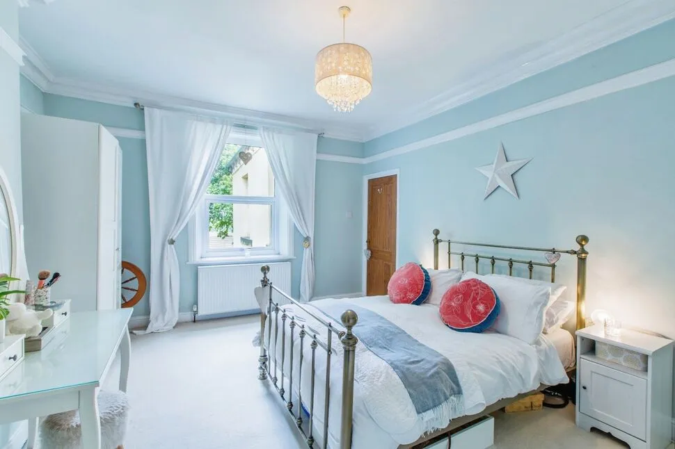 Victoria Road, Morley, West Yorkshire, LS27, photo 6