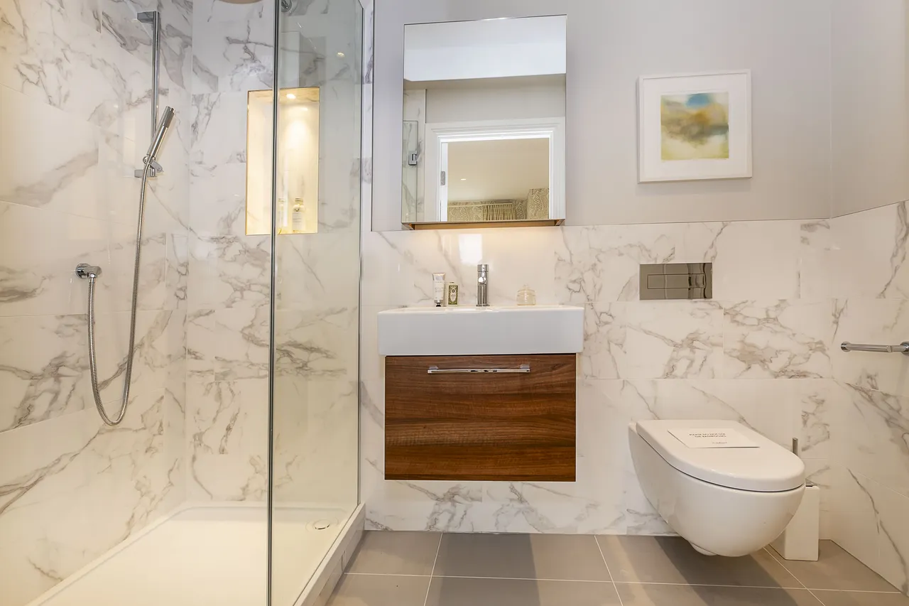 Broom Road, Teddington, TW11, photo 9