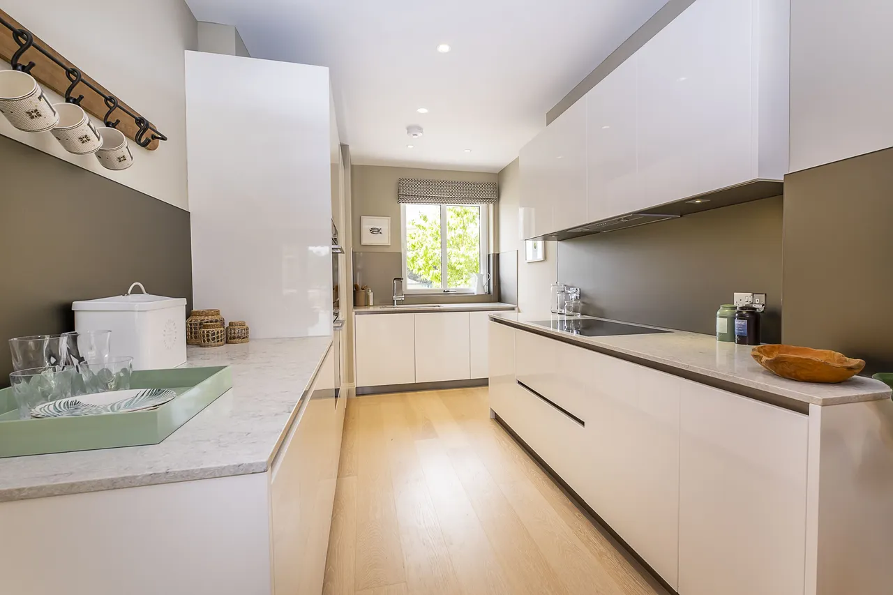Broom Road, Teddington, TW11, photo 11