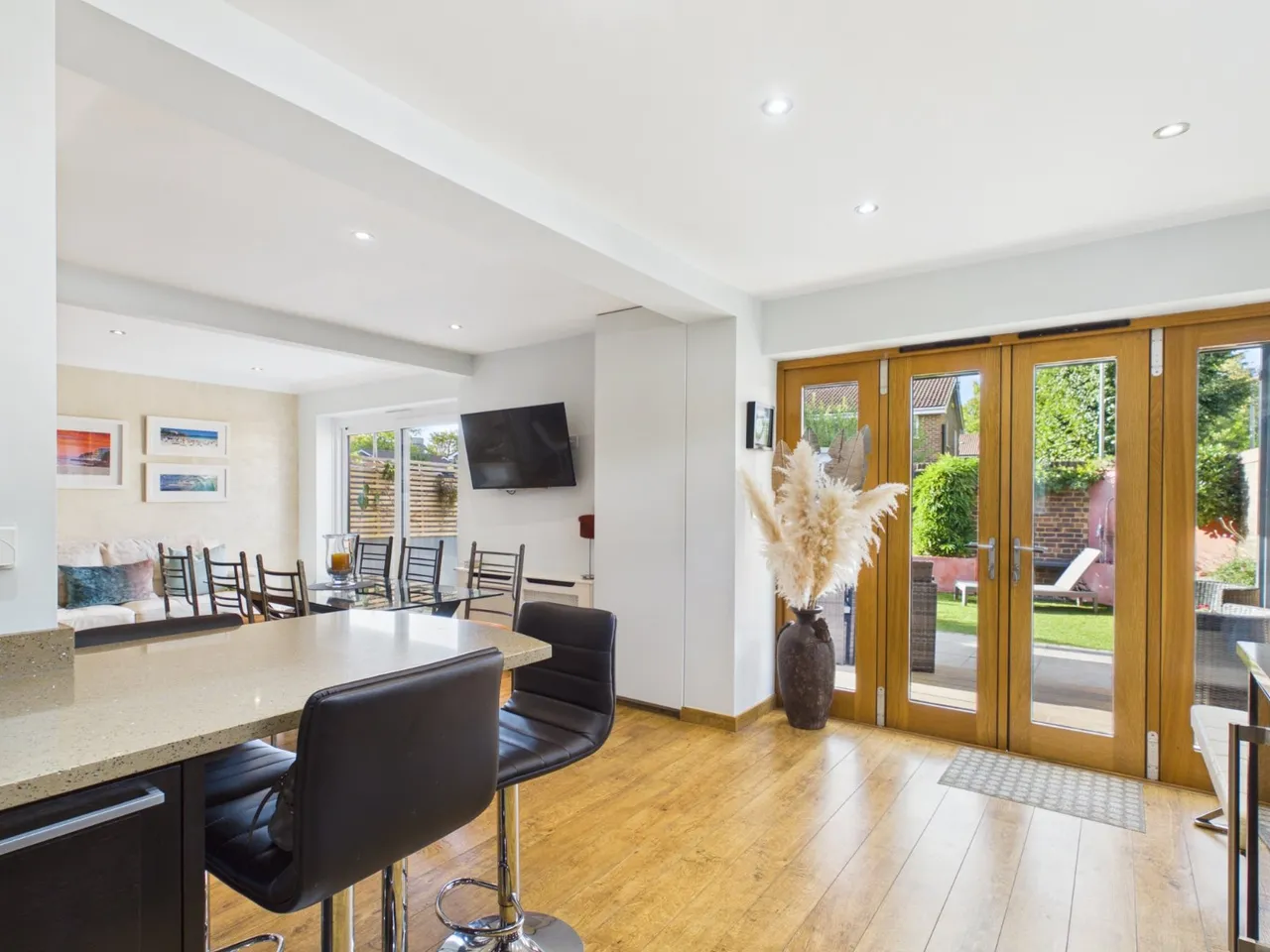 Staines-upon-Thames, Surrey, photo 14