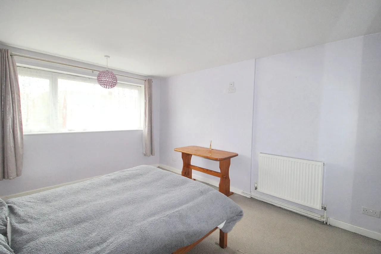 Rochdale Avenue, Calne, SN11, photo 12