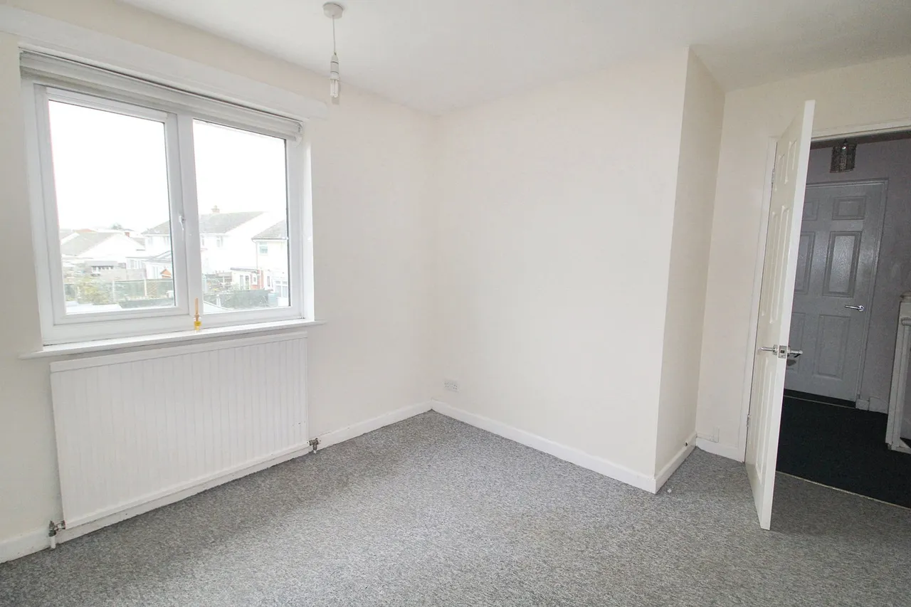 Rochdale Avenue, Calne, SN11, photo 16