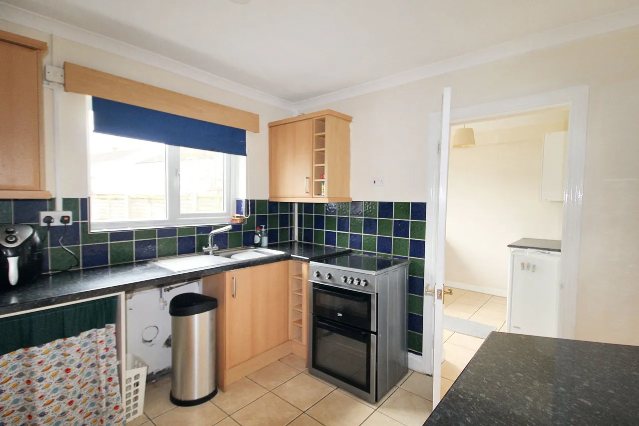 Rochdale Avenue, Calne, SN11, photo 6