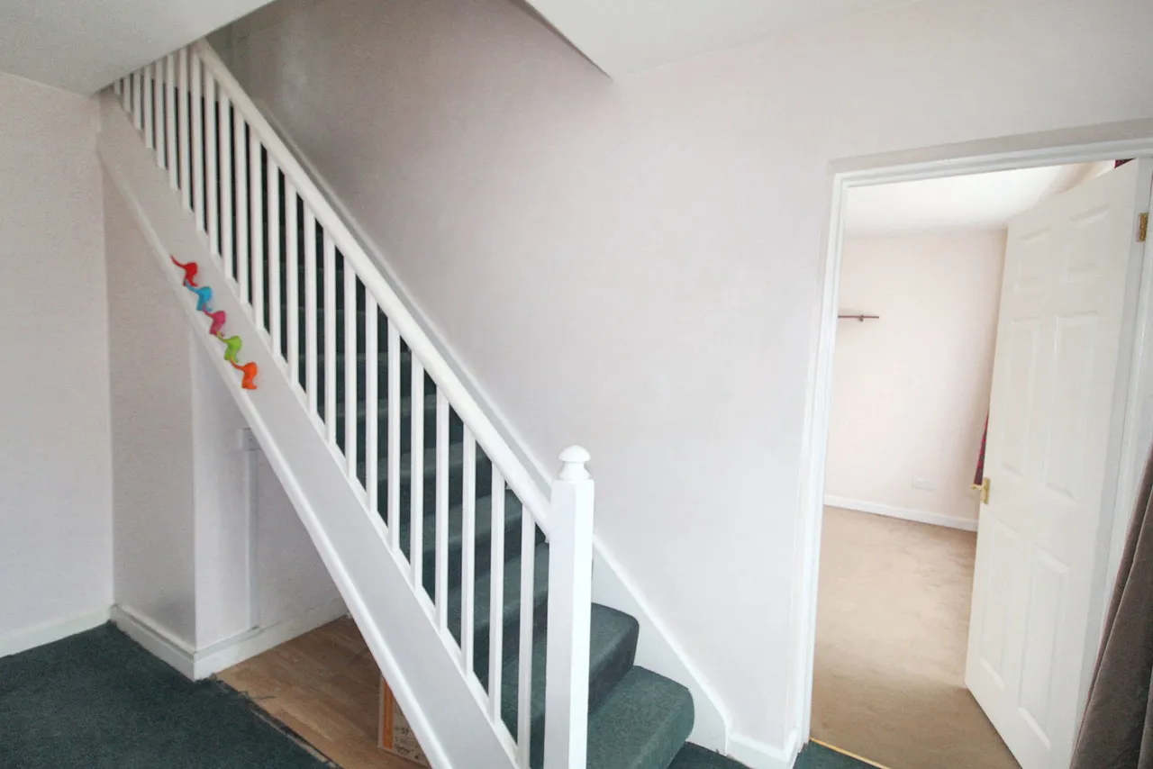 Rochdale Avenue, Calne, SN11, photo 11