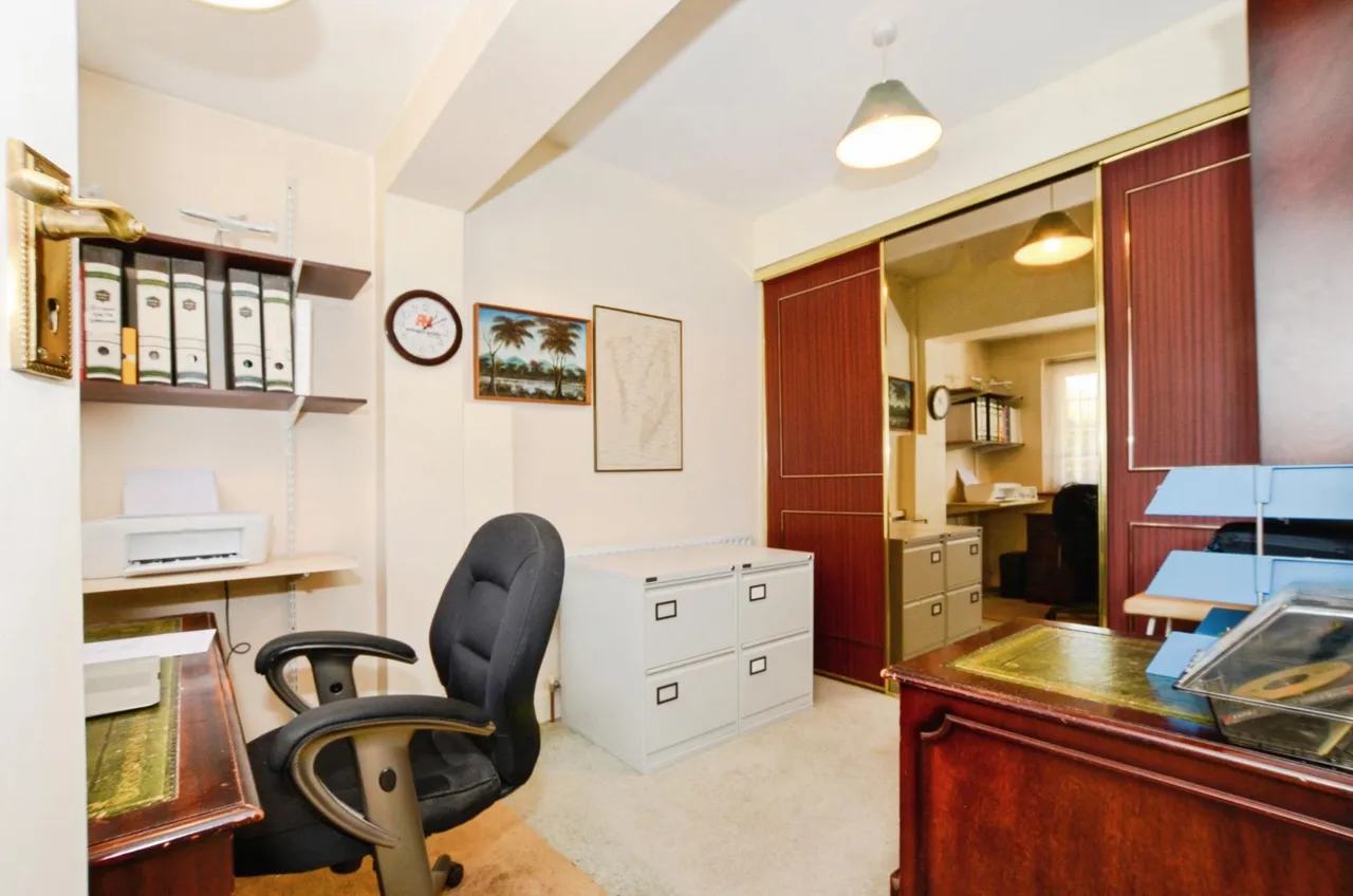 Canons Close, Radlett, WD7, photo 9