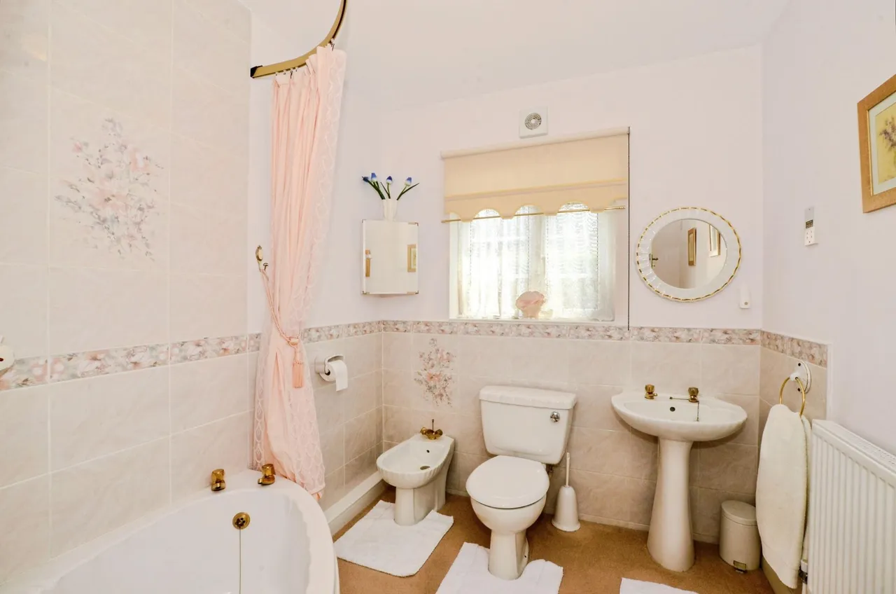 Canons Close, Radlett, WD7, photo 10