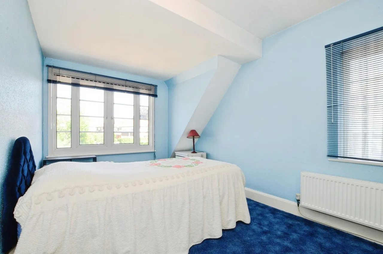 Canons Close, Radlett, WD7, photo 17