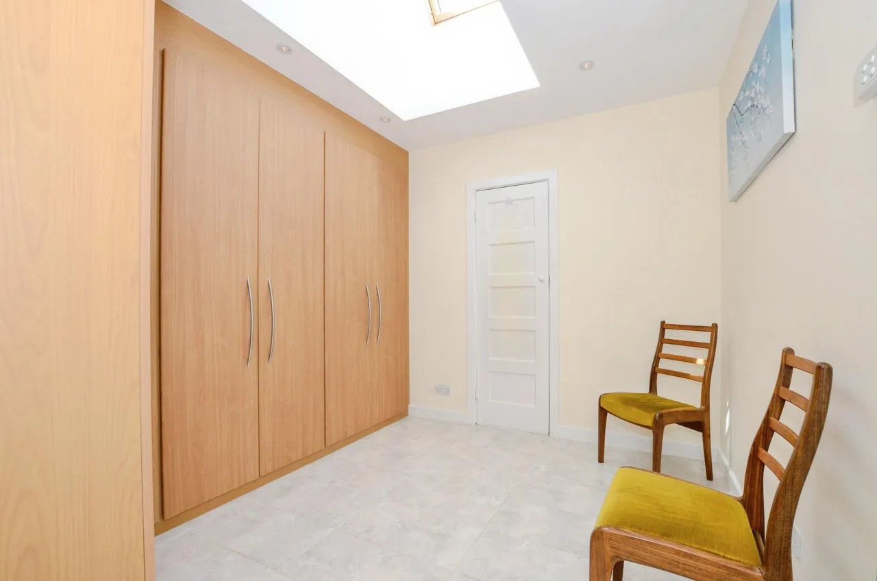 Canons Close, Radlett, WD7, photo 15