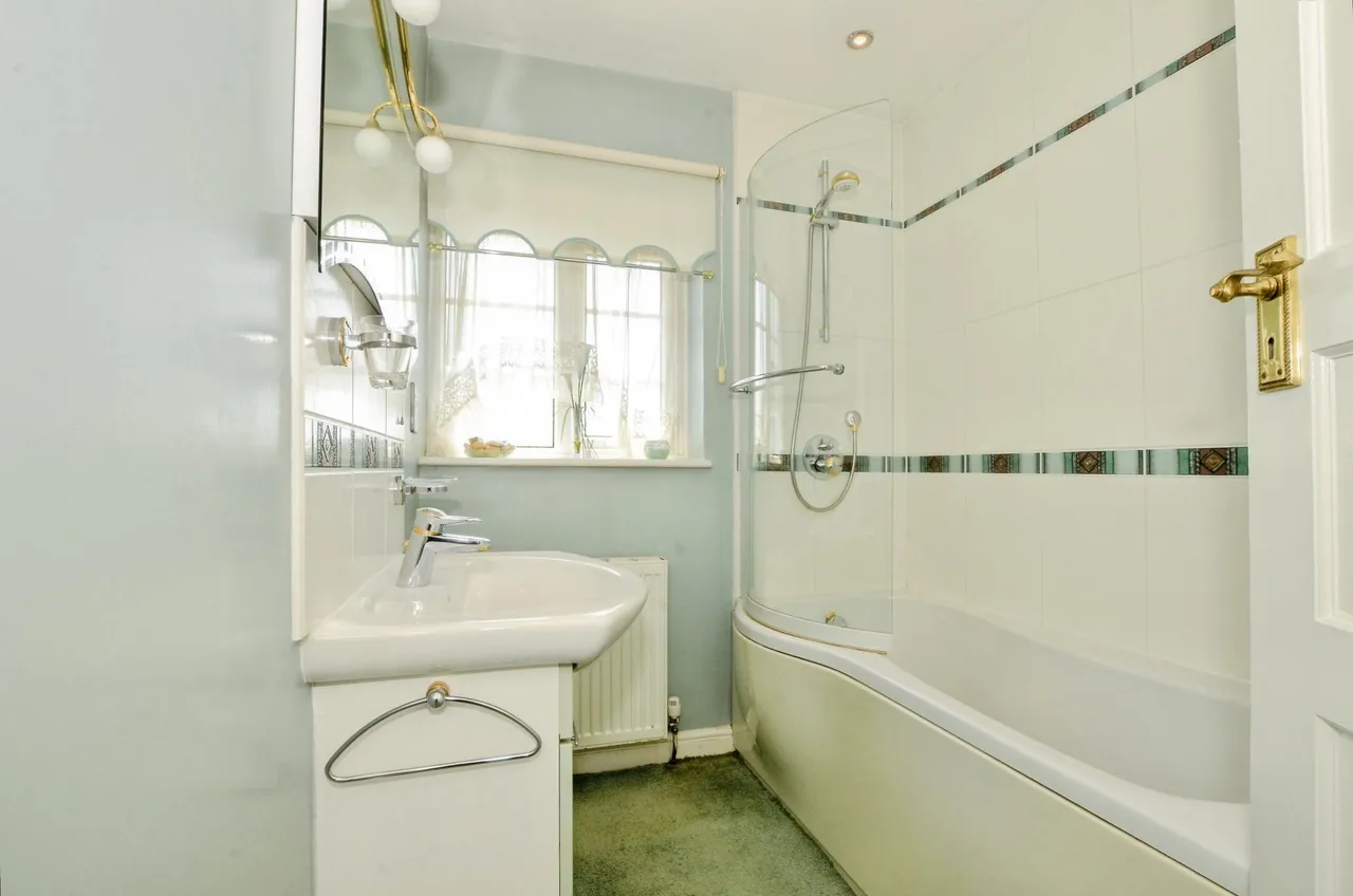 Canons Close, Radlett, WD7, photo 19