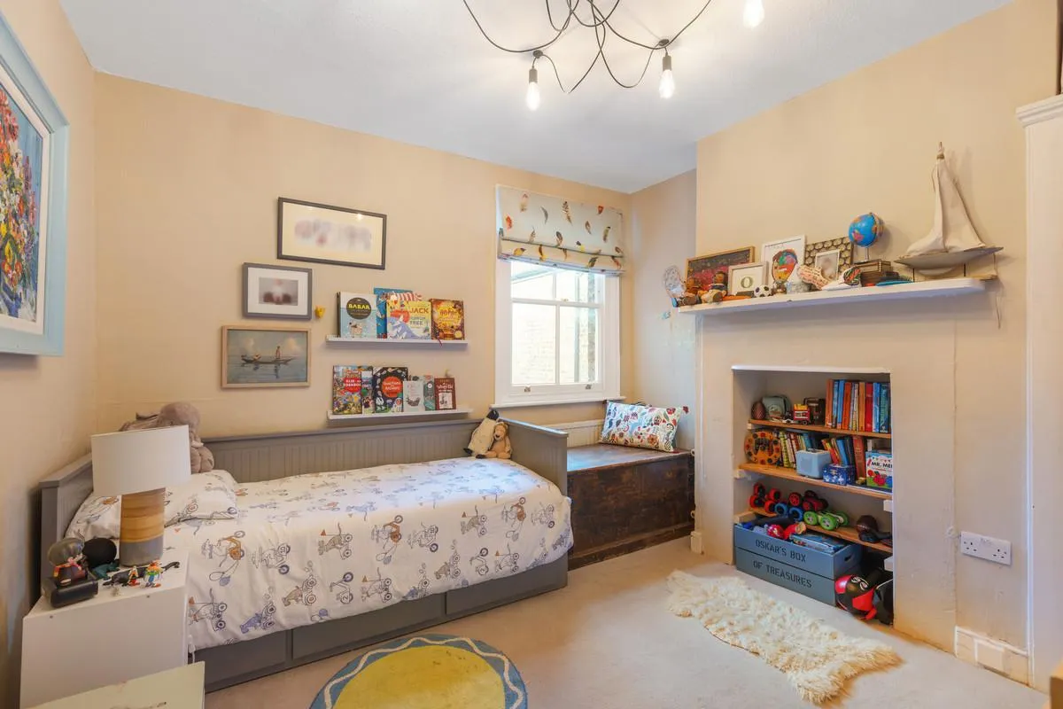 Grantham Road, London, W4, photo 14