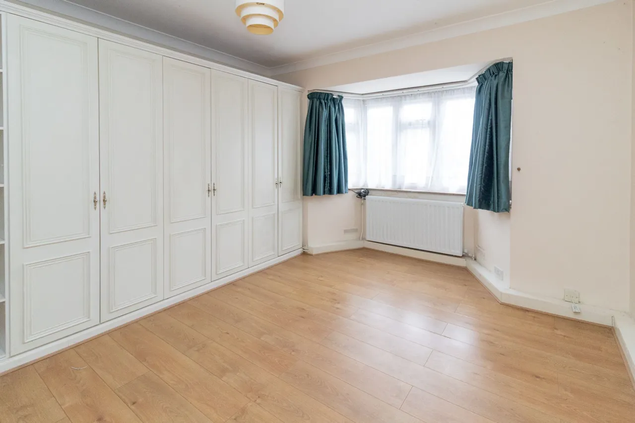 Penshurst Gardens, HA8, photo 5