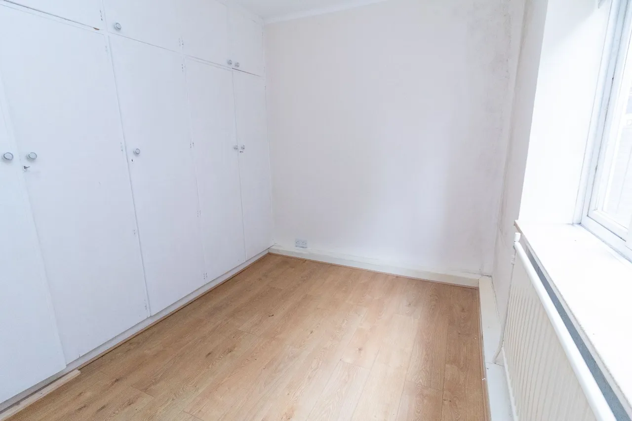 Penshurst Gardens, HA8, photo 8