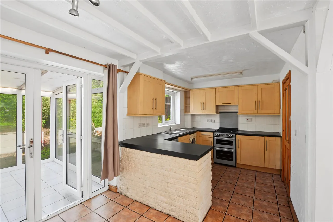 Lindisfarne Gardens, Nottingham, NG5, photo 2