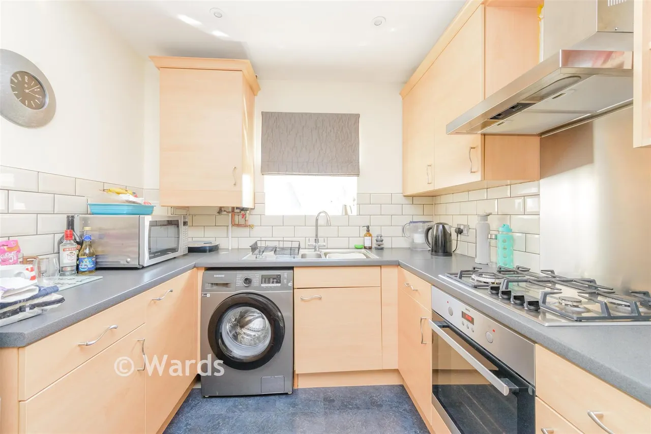 Kingfisher Drive, Waterstone Park, DA9, photo 3