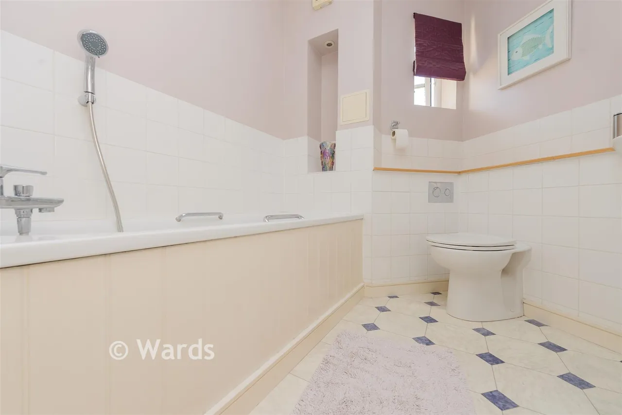 Kingfisher Drive, Waterstone Park, DA9, photo 10