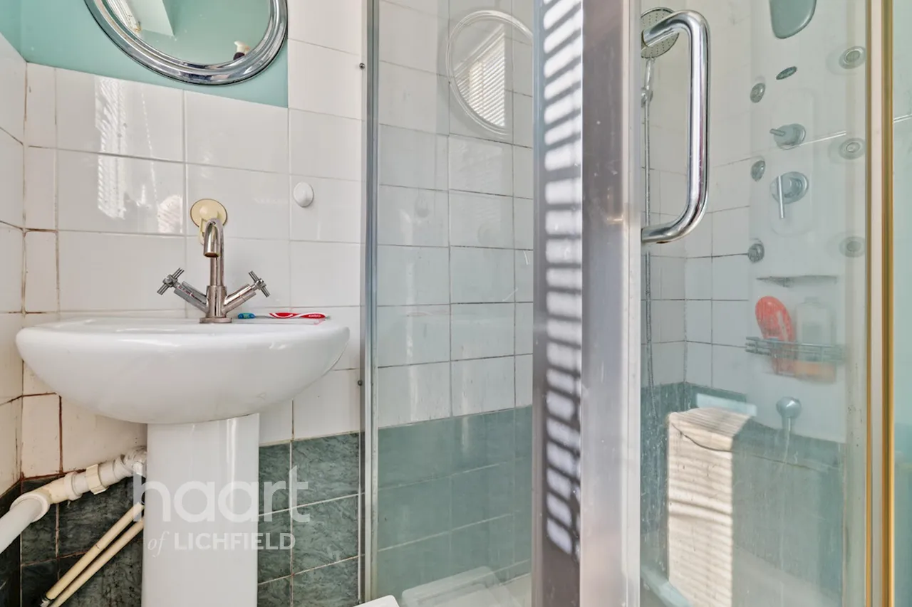 Lincoln Close, Lichfield, WS13, photo 9